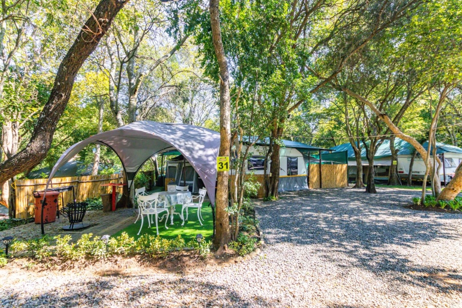 15 Bedroom Property for Sale in Hekpoort North West